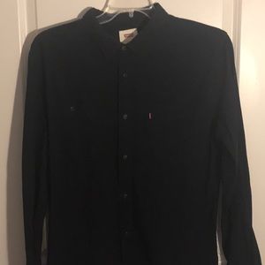 Levi’s Men’s Button Down Two Pocket Shirt